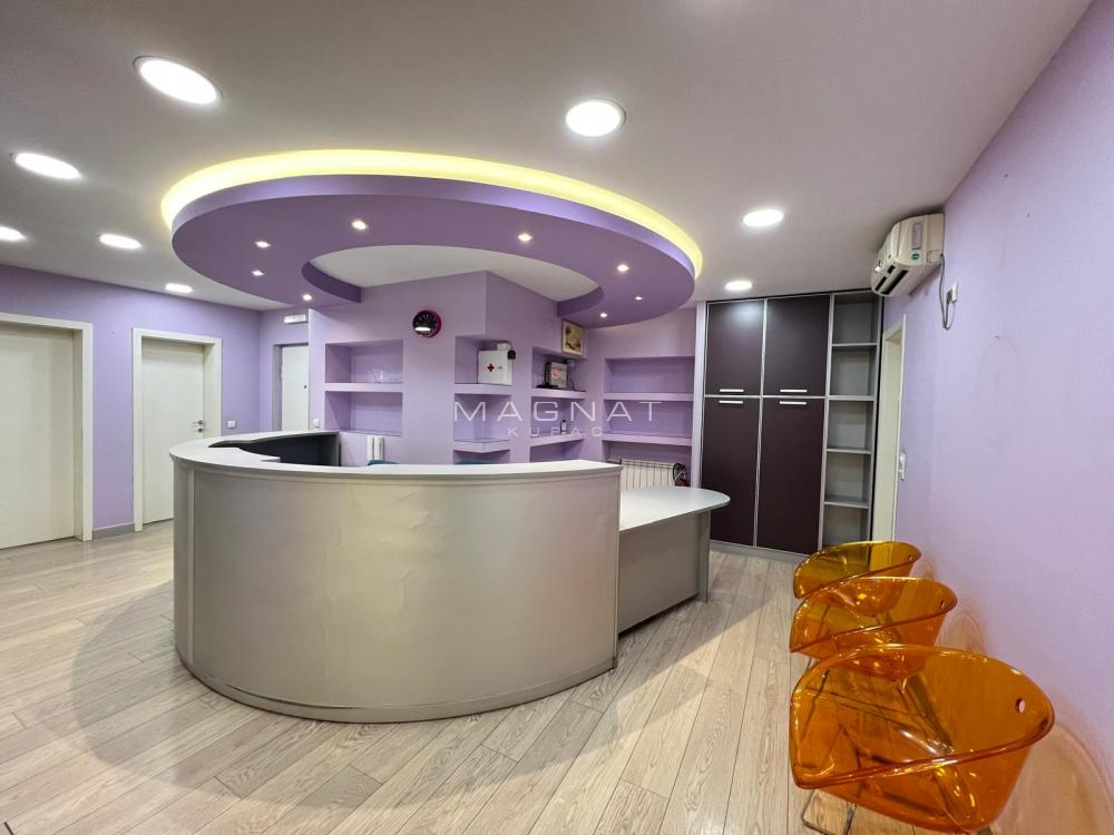 Slika 2 - Dimitrija Tucovića,  Lokal za izdavanje, 220m2, 3.000€