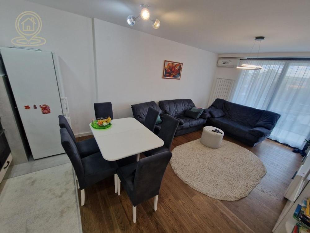 Slika 1 - Trosoban stan za izdavanje, 81m2, 700€