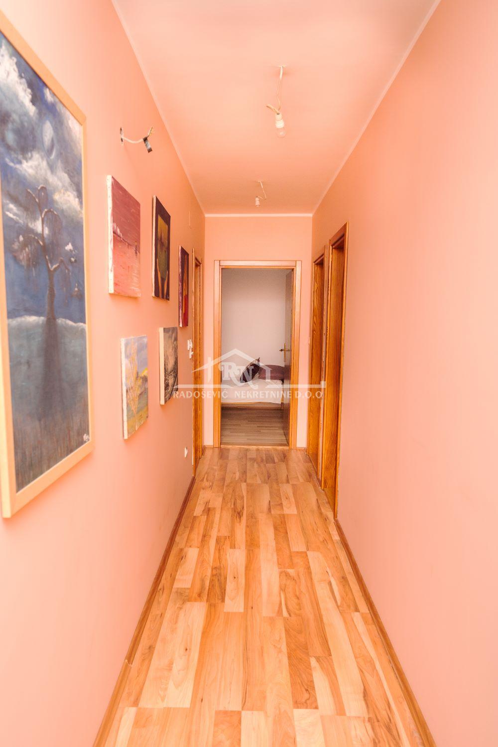 Slika 11 - Karađorđeva,  Kuća na prodaju, 215m2, 173.000€