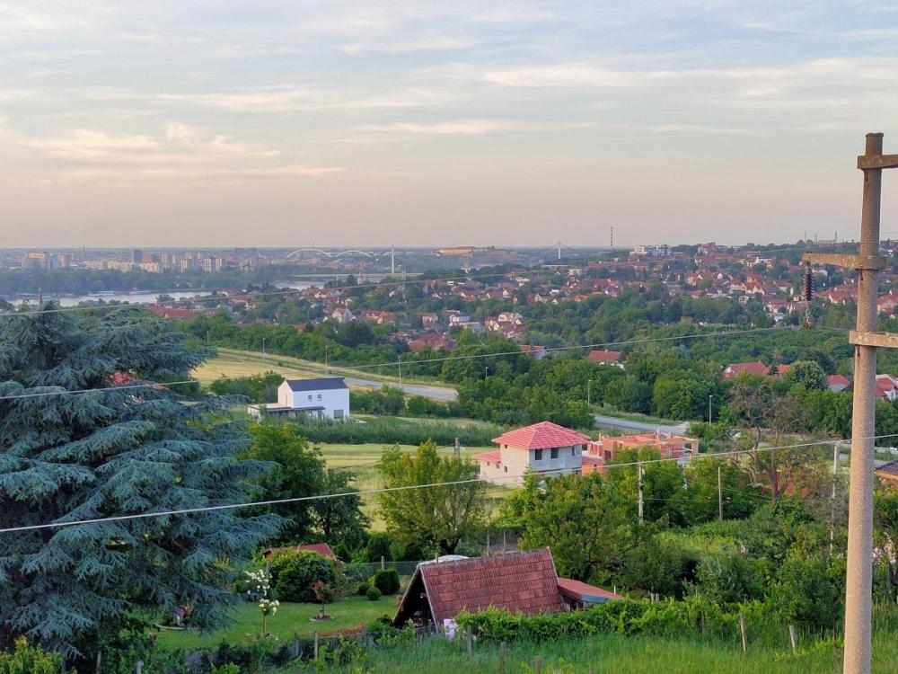 Slika 2 -  Plac na prodaju, Sremska kamenica - Popovica, , 199.999€