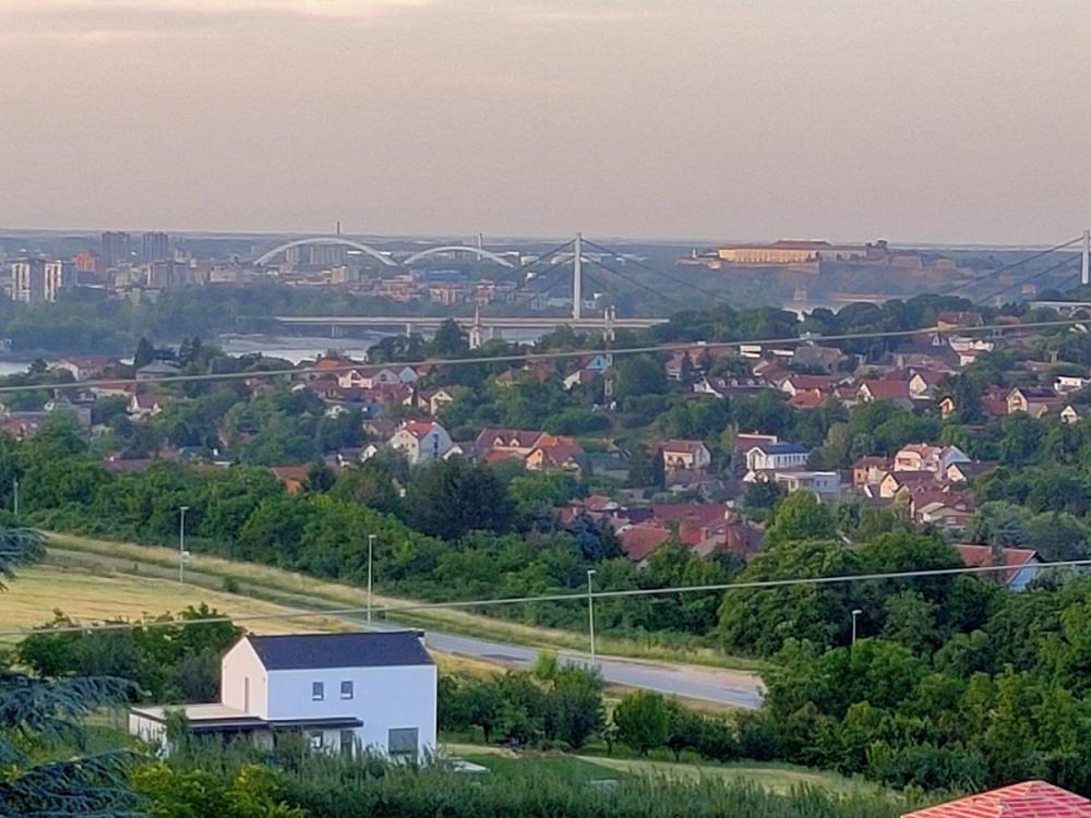 Slika 3 -  Plac na prodaju, Sremska kamenica - Popovica, , 199.999€