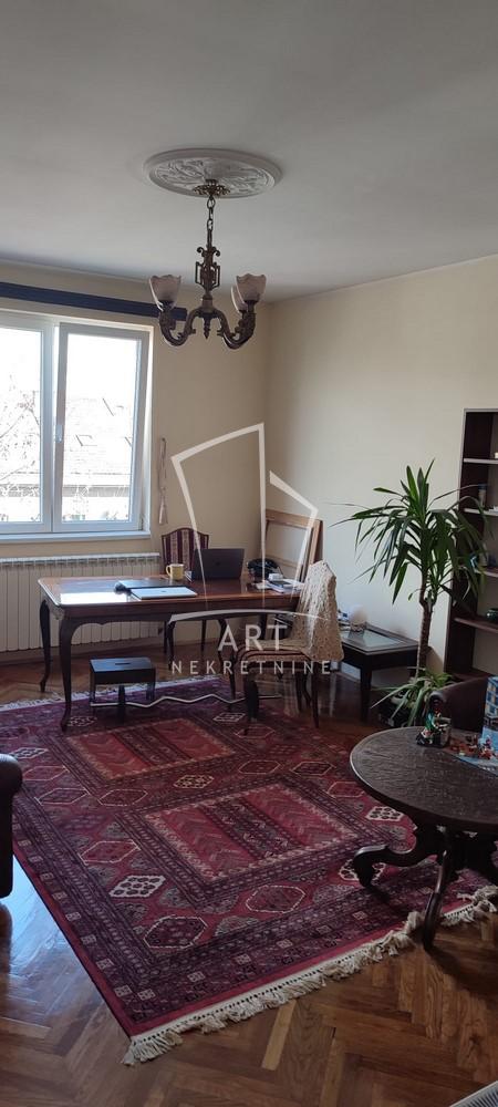 Slika 7 - Cara Dušana, Trosoban stan na prodaju, 85m2, 295.000€