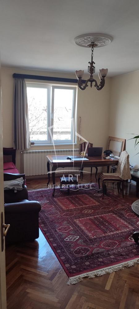 Slika 4 - Cara Dušana, Trosoban stan na prodaju, 85m2, 295.000€