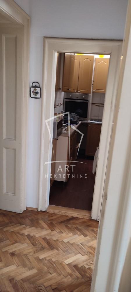 Slika 2 - Cara Dušana, Trosoban stan na prodaju, 85m2, 295.000€