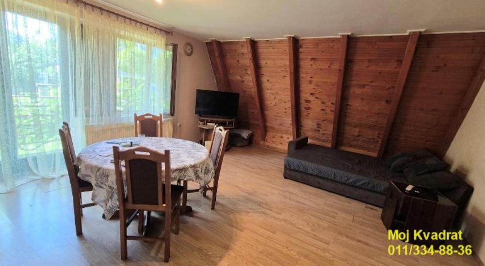 Glavna slika - Kuća na prodaju, 244m2, 230.000€