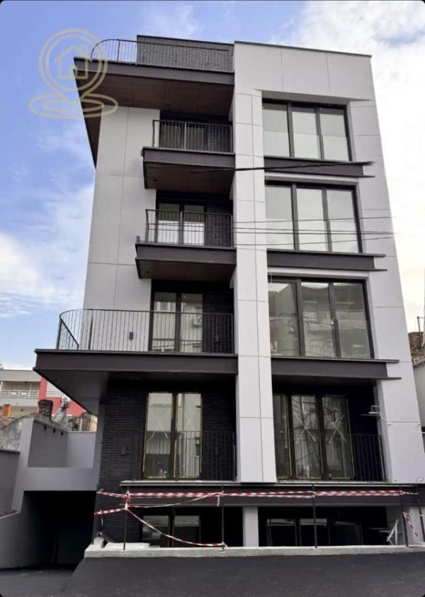 Slika 2 - Petosoban stan na prodaju, 230m2, 850.000€