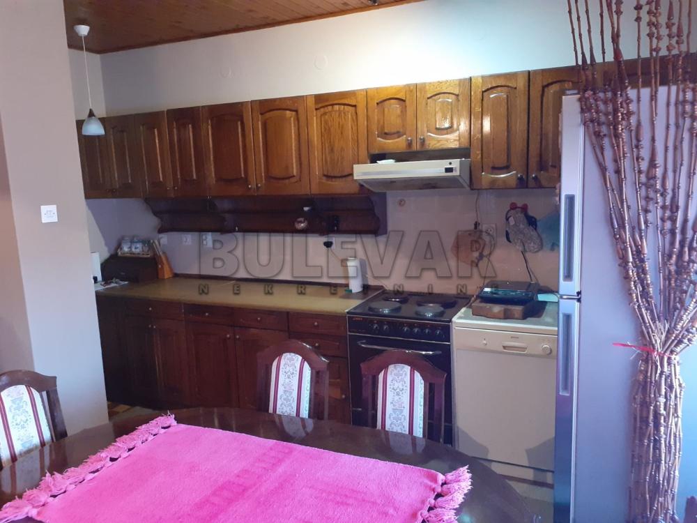 Slika 5 - Dositeja Obradovića, Dvoiposoban stan za izdavanje, 65m2, 400€
