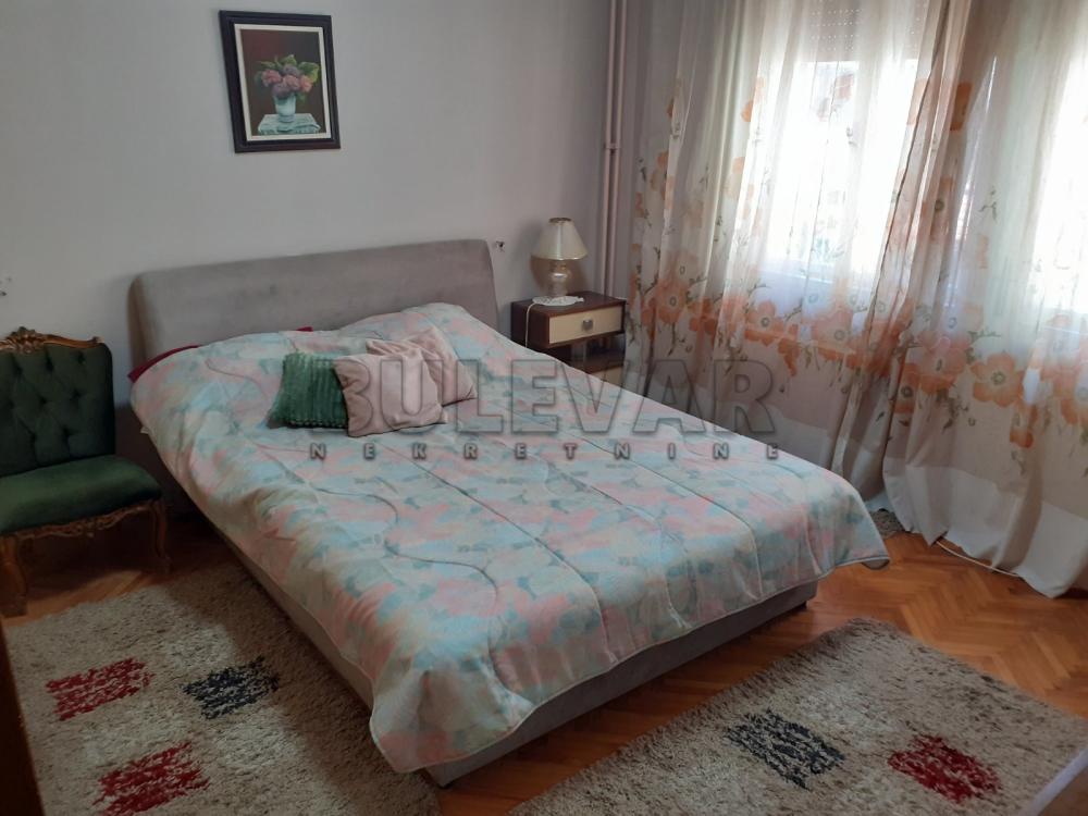 Slika 8 - Dositeja Obradovića, Dvoiposoban stan za izdavanje, 65m2, 400€