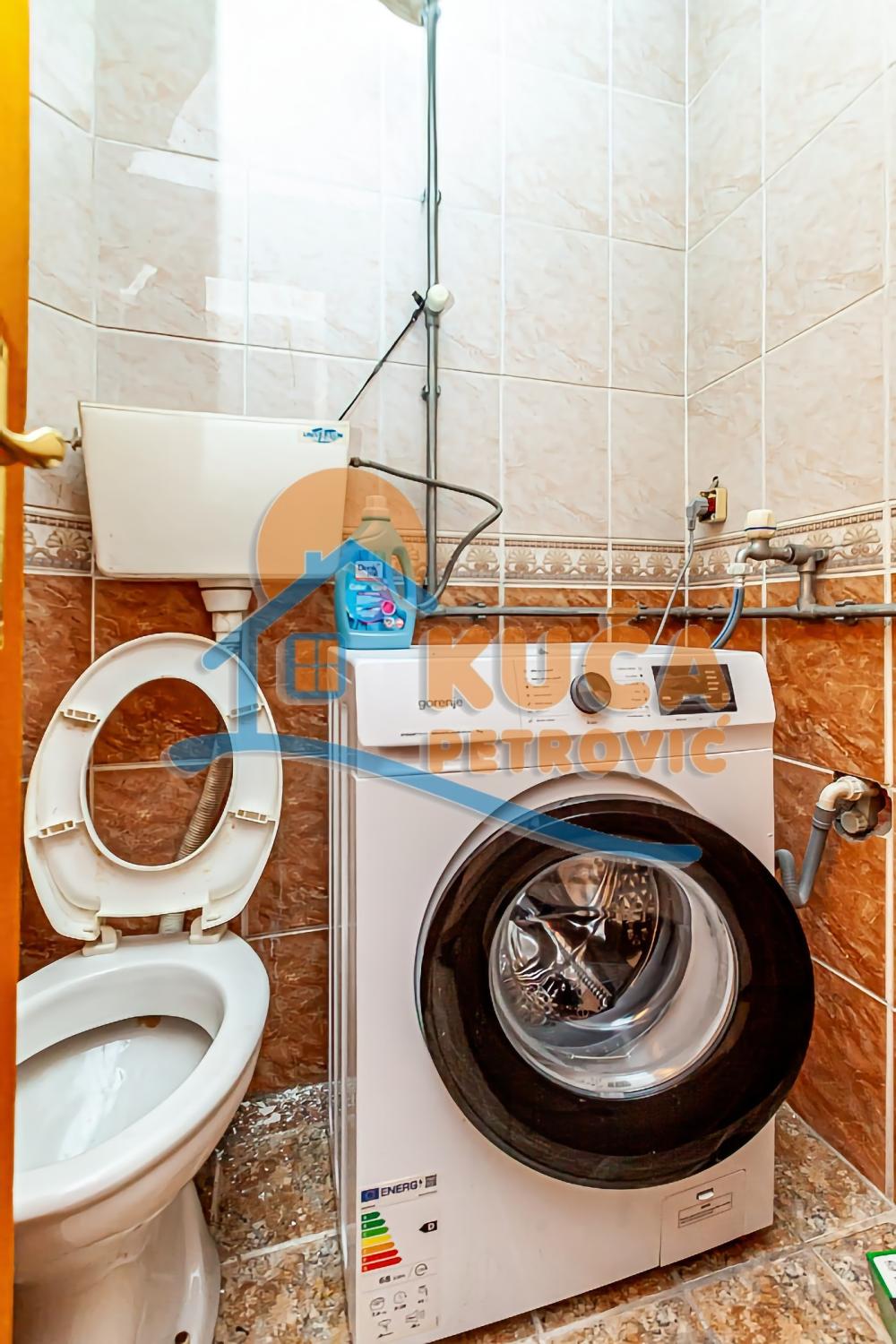 Slika 10 - Bulevar 12. februar,  Lokal na prodaju, 345m2, 650.000€