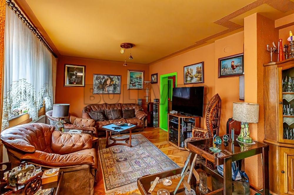 Slika 3 - Durmitorska,  Kuća na prodaju, 330m2, 290.000€