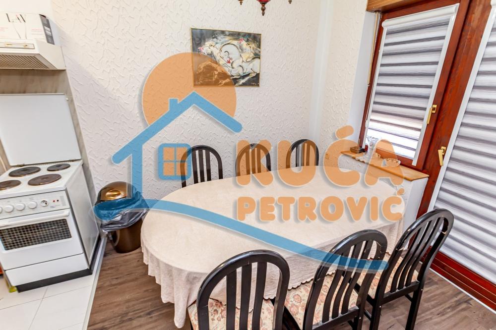 Slika 8 - Jadranska,  Kuća na prodaju, 270m2, 210.000€