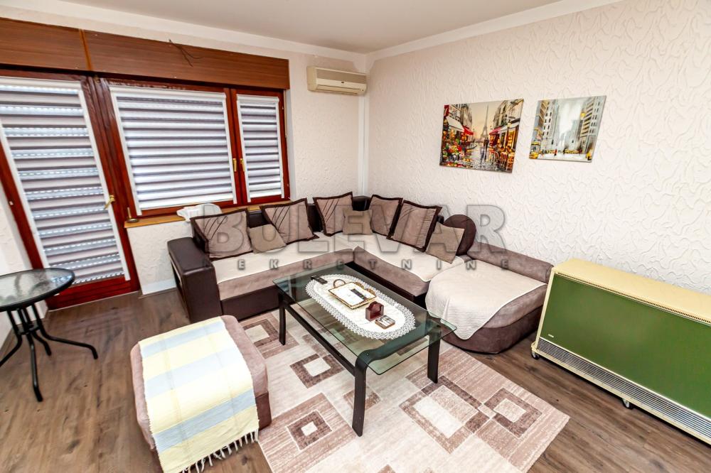 Slika 4 - Jadranska,  Kuća na prodaju, 270m2, 210.000€