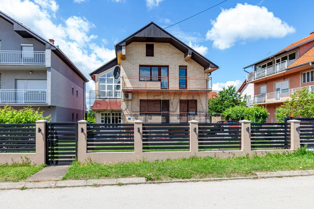 Slika 2 - Jadranska,  Kuća na prodaju, 270m2, 210.000€