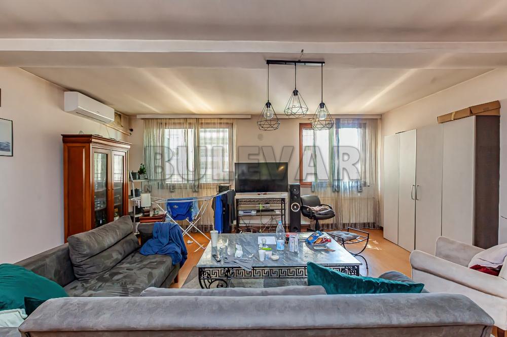 Slika 2 - Bulevar 12. februar,  Lokal na prodaju, 345m2, 650.000€