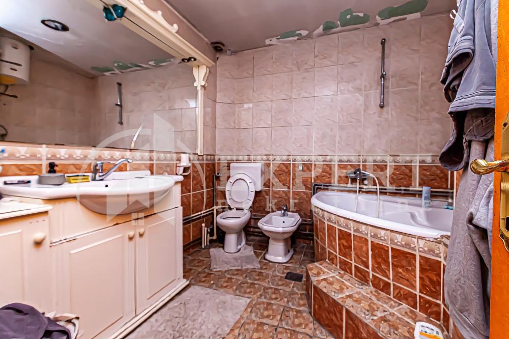 Slika 9 - Bulevar 12. februar,  Lokal na prodaju, 345m2, 650.000€