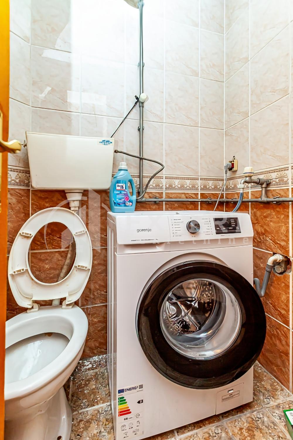 Slika 10 - Bulevar 12. februar,  Lokal na prodaju, 345m2, 650.000€