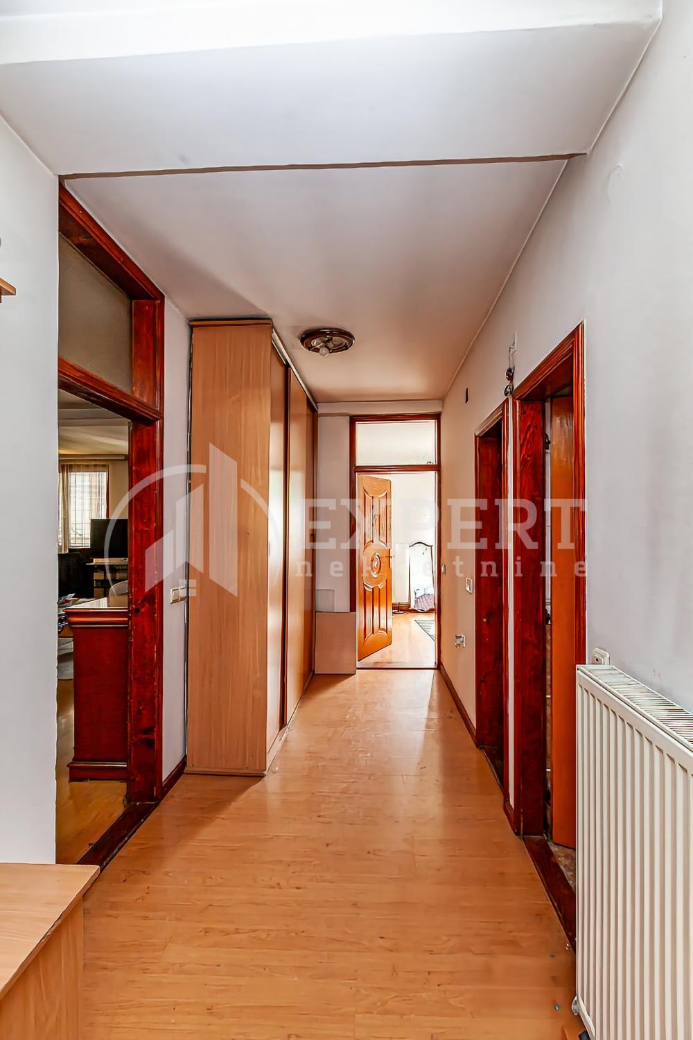 Slika 4 - Bulevar 12. februar,  Lokal na prodaju, 345m2, 650.000€