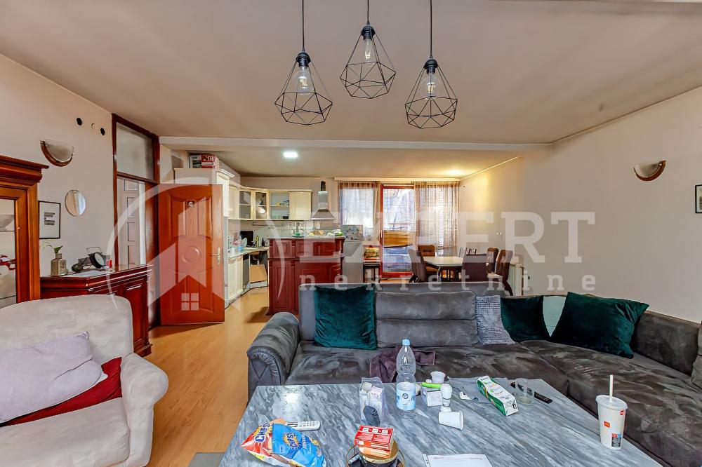 Slika 3 - Bulevar 12. februar,  Lokal na prodaju, 345m2, 650.000€