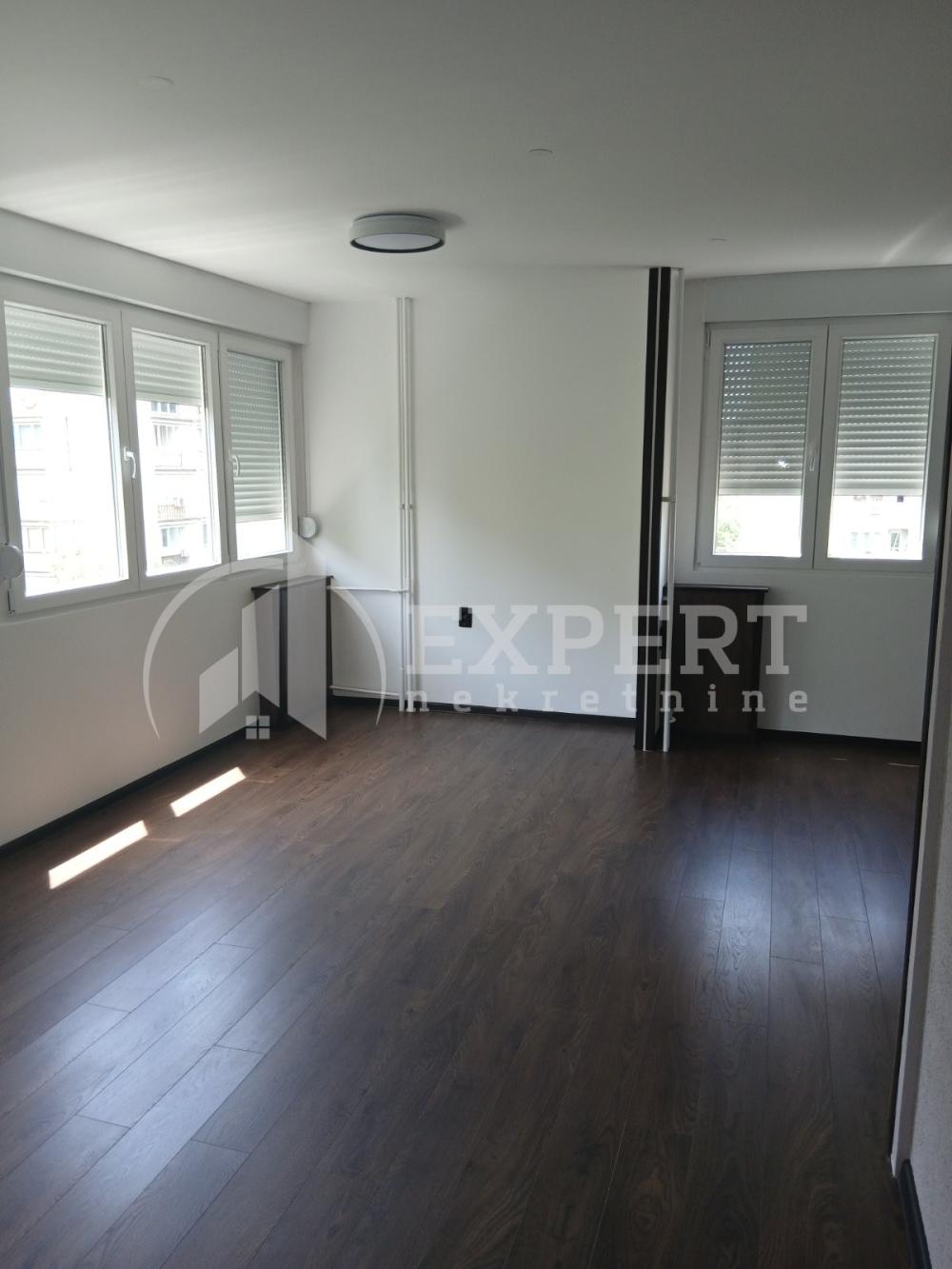 Slika 5 - Bulevar Nemanjića,  Lokal za izdavanje, 82m2, 500€