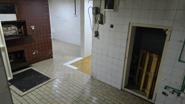 Slika 3 - Bulevar Despota Stefana,  Lokal za izdavanje, 75m2, 600€