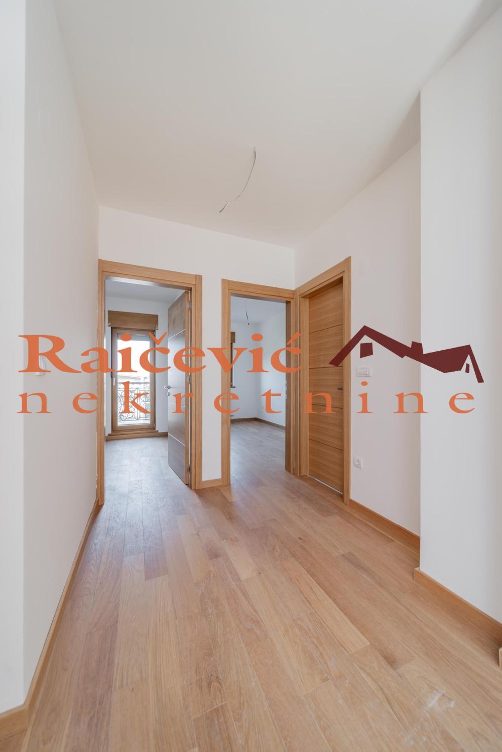 Slika 7 - Milisava Djurovica, Četvorosoban stan na prodaju, 82m2, 271.359€