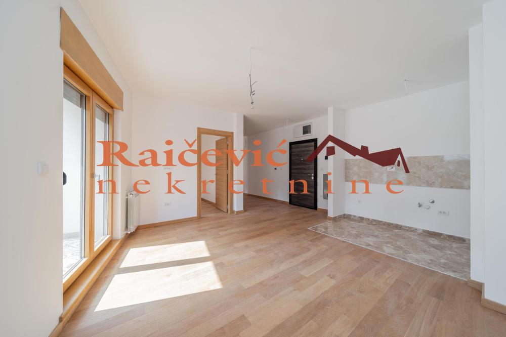 Slika 3 - Milisava Djurovica, Troiposoban stan na prodaju, 70m2, 230.000€