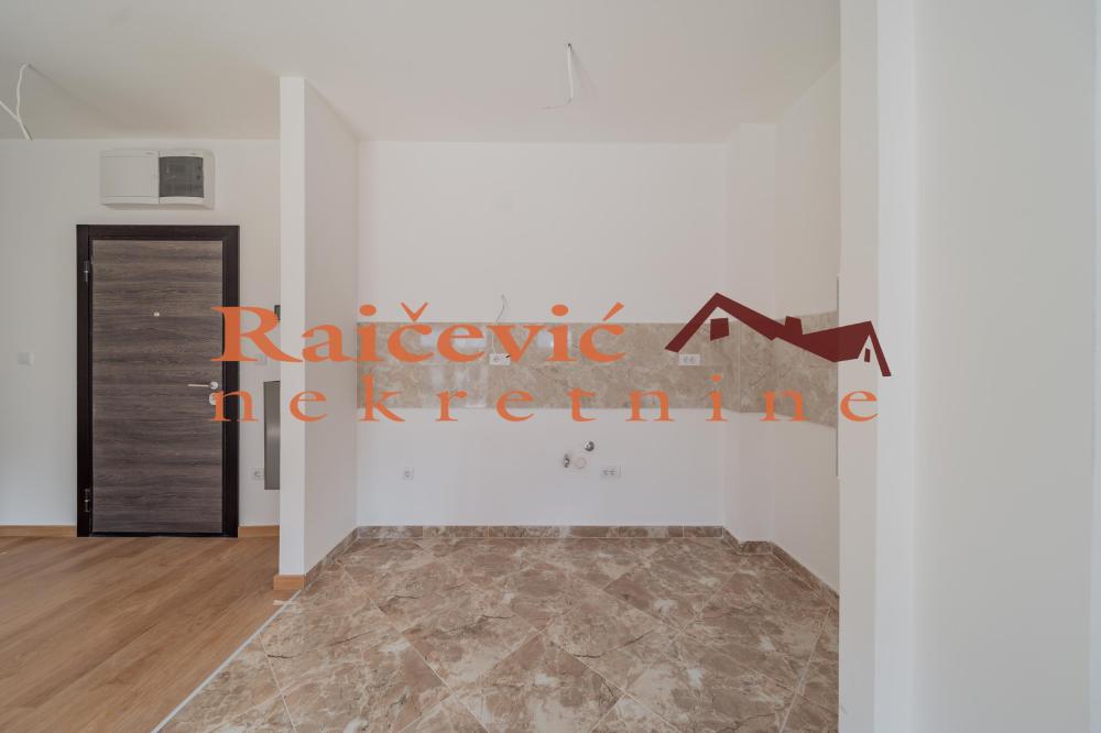 Slika 4 - Milisava Djurovica, Troiposoban stan na prodaju, 70m2, 230.000€