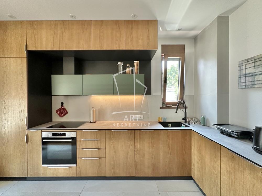 Slika 4 - Pregrevica, Četvorosoban stan na prodaju, 98m2, 500.000€