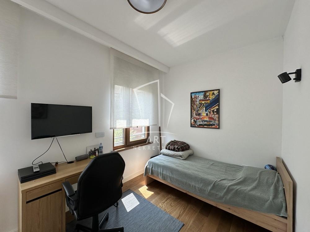 Slika 7 - Pregrevica, Četvorosoban stan na prodaju, 98m2, 500.000€