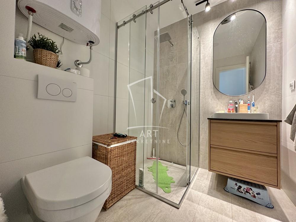 Slika 8 - Pregrevica, Četvorosoban stan na prodaju, 98m2, 500.000€