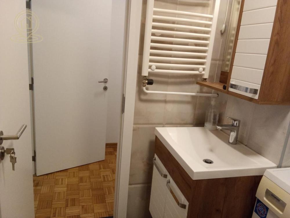 Slika 3 - Četvorosoban stan na prodaju, 109m2, 259.000€