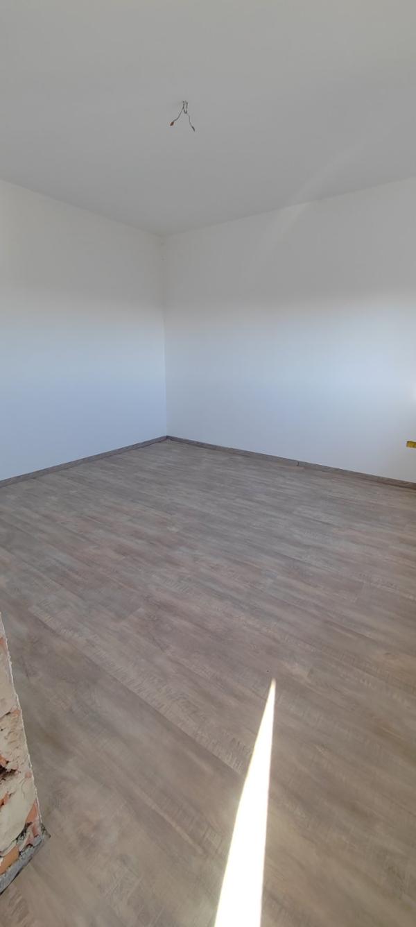 Slika 5 -  Kuća na prodaju, 225m2, 123.000€