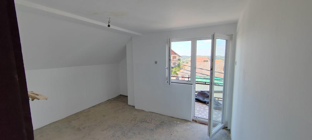 Slika 2 -  Kuća na prodaju, 225m2, 123.000€