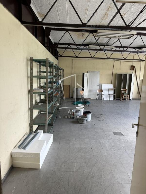 Slika 5 - Batajnički drum,  Lokal za izdavanje, 1200m2, 7.200€