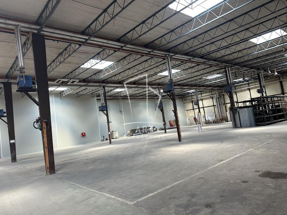 Glavna slika -Batajnički drum,  Lokal za izdavanje, 1200m2, 7.200€