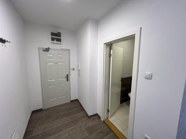 Slika 5 -  Lokal za izdavanje, 72m2, 600€