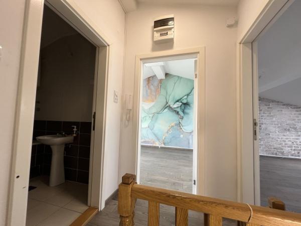 Slika 9 -  Lokal za izdavanje, 72m2, 600€