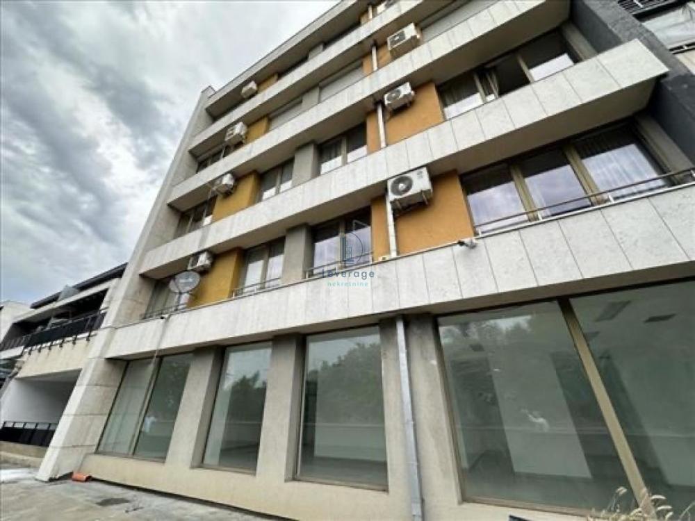 Slika 1 -  Lokal za izdavanje, 183m2, 1.950€