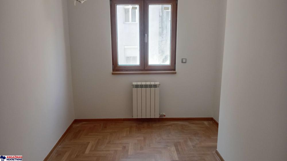 Slika 1 - Zahumska, Dvoiposoban stan na prodaju, 51m2, 259.000€