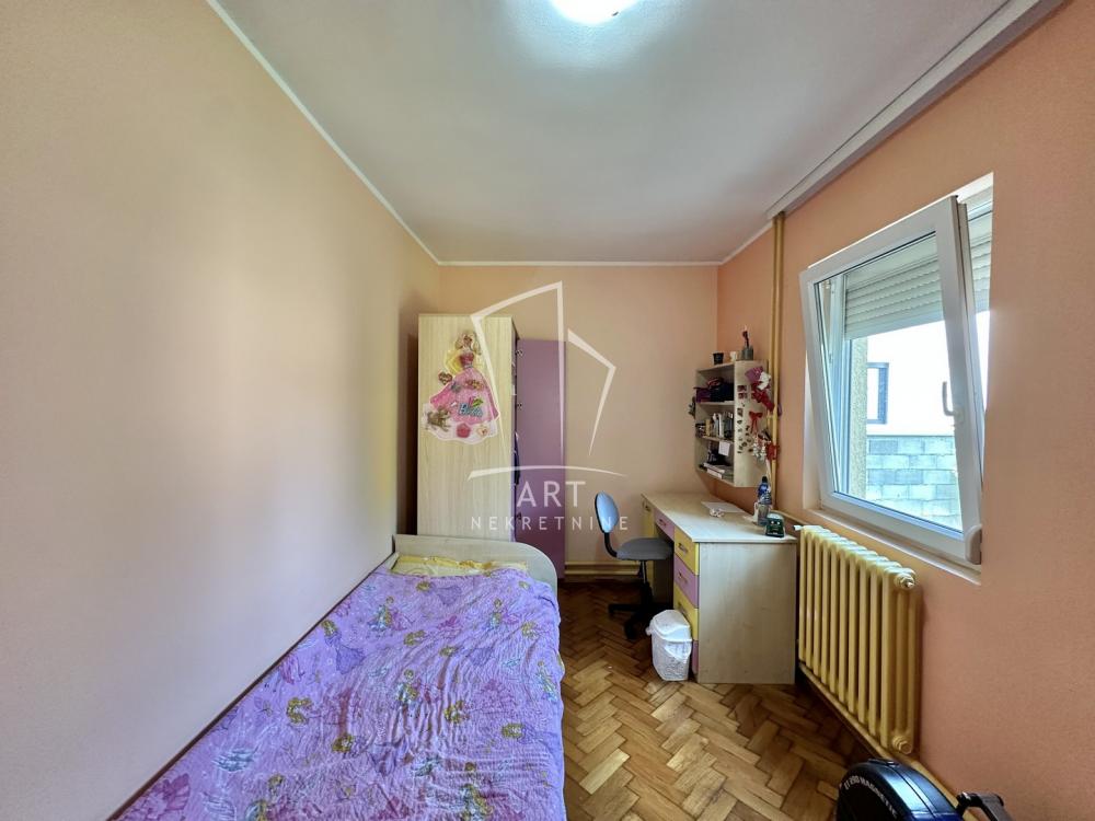 Slika 6 - Sremskih partizana,  Kuća na prodaju, 176m2, 353.000€