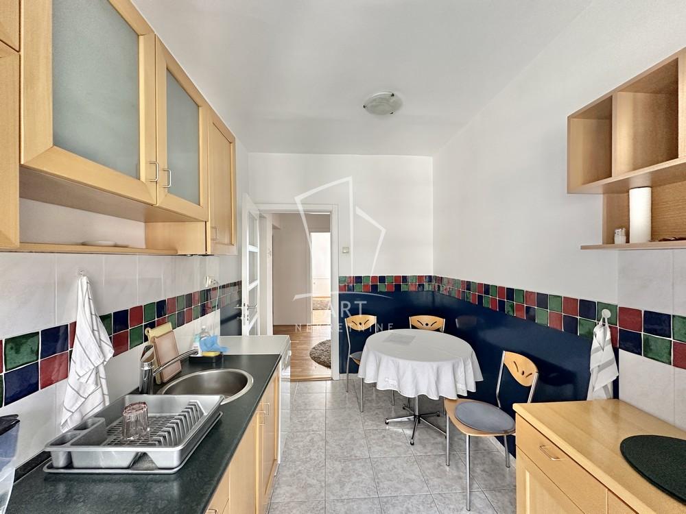 Slika 7 - Kneginje Ljubice, Četvorosoban stan na prodaju, 103m2, 830.000€