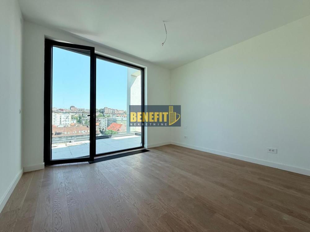 Slika 6 - Petosoban stan na prodaju, 211m2, 971.000€