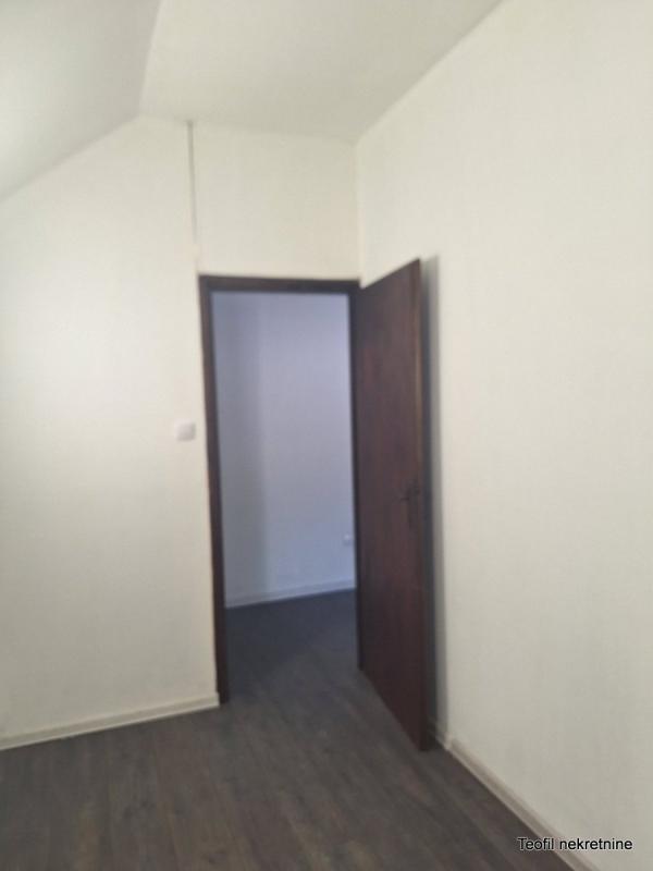 Slika 10 - Aleksandra Dubčeka,  Lokal za izdavanje, 38m2, 450€