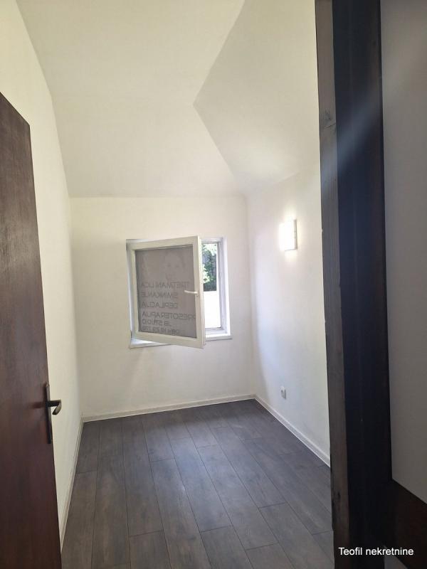 Slika 11 - Aleksandra Dubčeka,  Lokal za izdavanje, 38m2, 450€