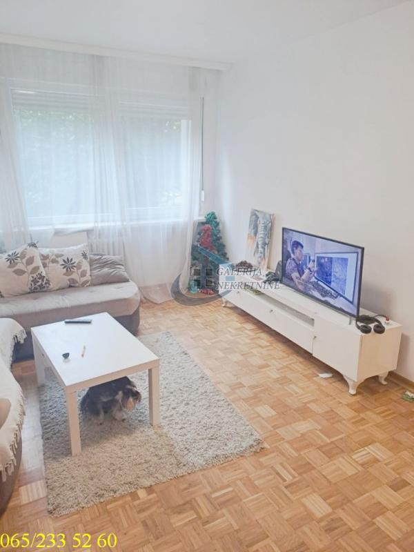 Slika 7 - Patrijarha Joanikija, Četvorosoban stan na prodaju, 94m2, 219.000€