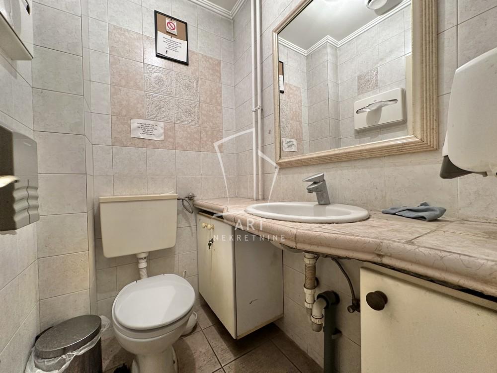 Slika 9 - Sokolska,  Lokal na prodaju, 66m2, 275.000€