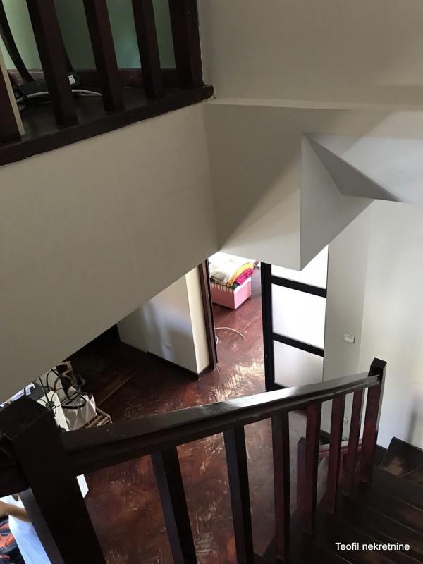 Slika 1 - Jovana Miodragovića, Četvorosoban stan na prodaju, 135m2, 430.000€