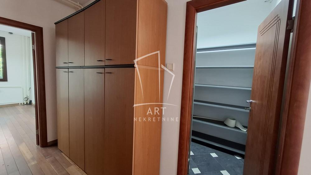 Slika 5 - Kosovska,  Lokal za izdavanje, 97m2, 1.500€