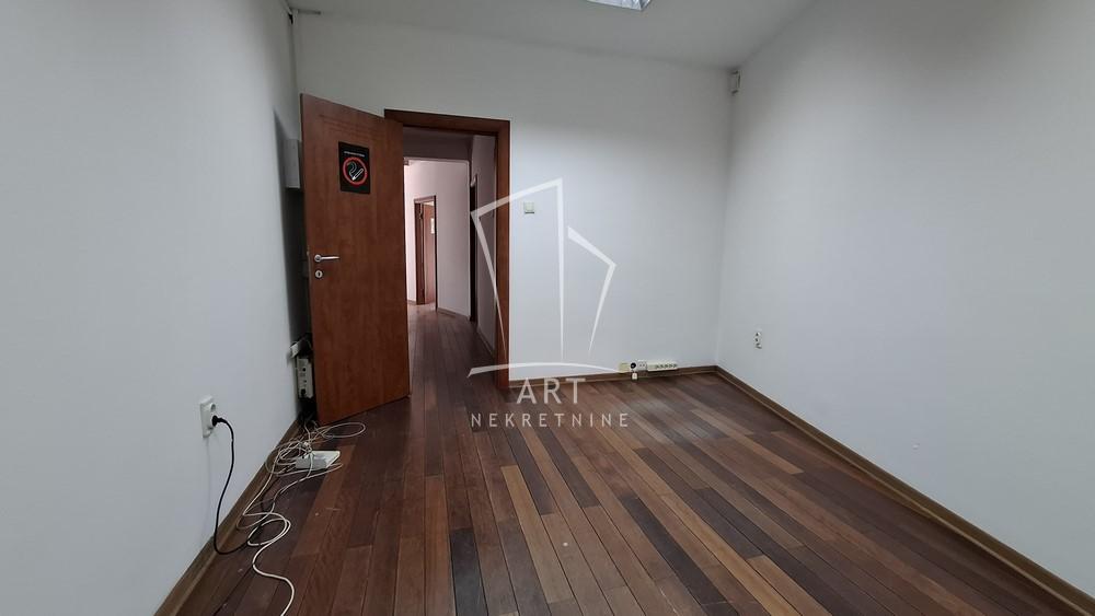 Slika 4 - Kosovska,  Lokal za izdavanje, 97m2, 1.500€