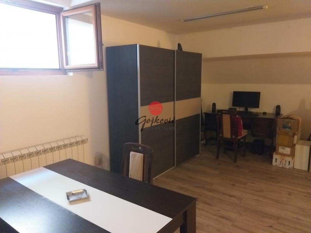 Slika 2 - Gospodar Jevremova, Dvosoban stan na prodaju, 50m2, 122.000€